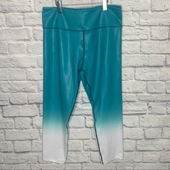 Zyia Blue Venom Metallic Ombré Teal And White Ankle Cropped Leggings - Picture 5 of 13